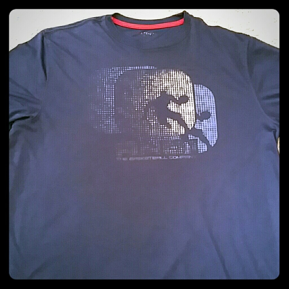 Tee shirt